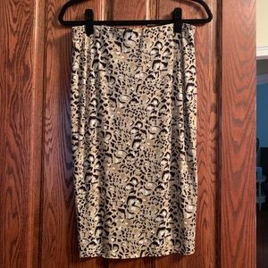 NWOT Vince Camuto Leopard Print Skirt